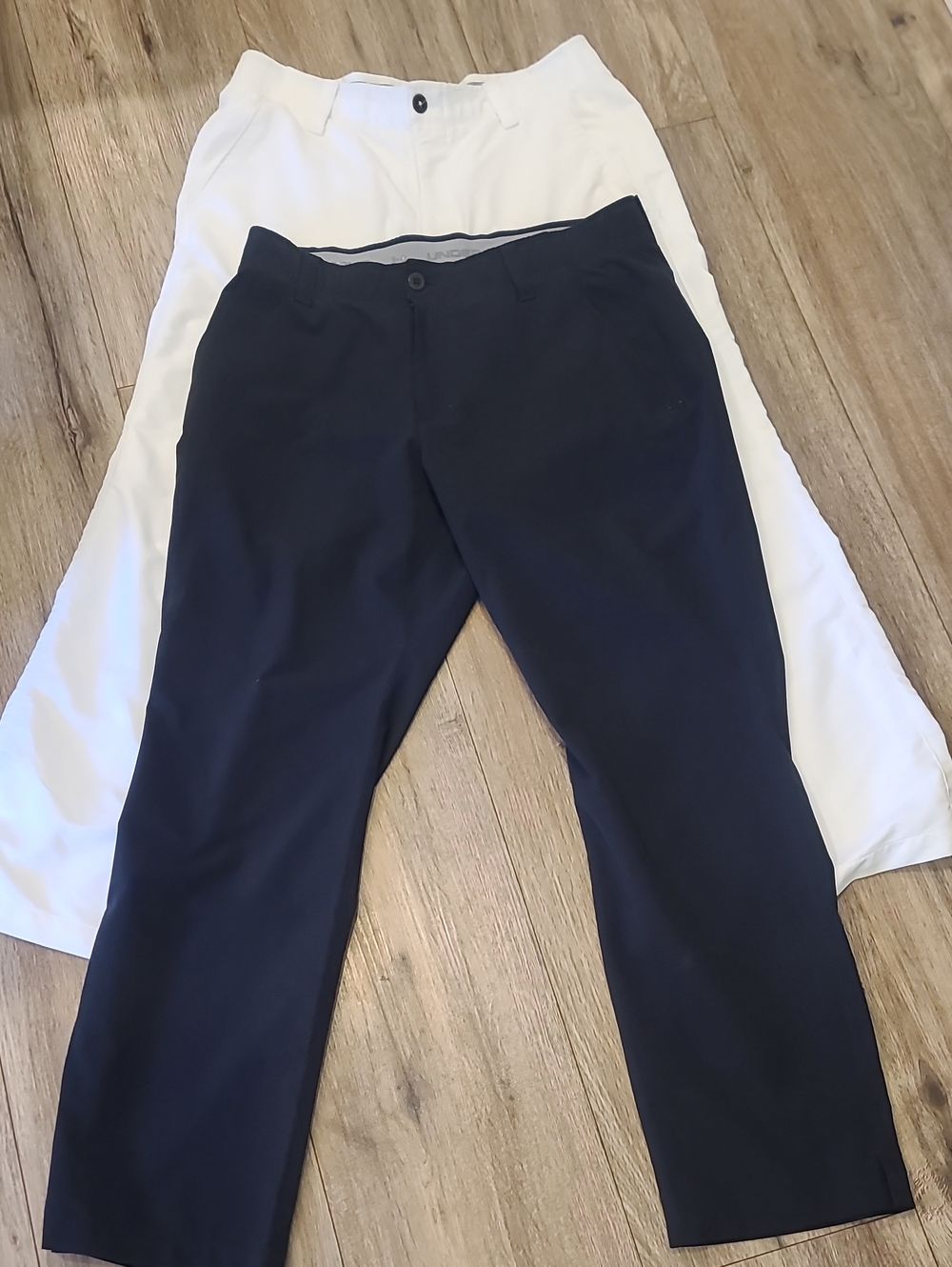 2 Pair Under Armour Pants 34x30 White Black Loose Cut